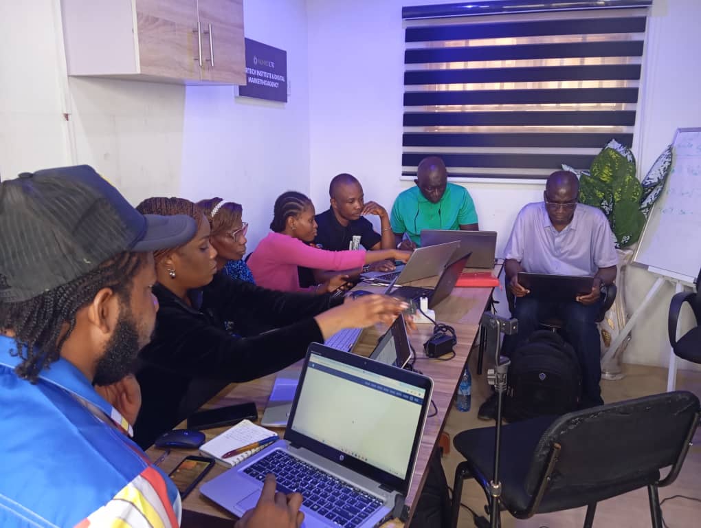 ONLINKO LTD | MARTECH INSTITUTE & DIGITAL MARKETING TRAINING | WEBSITE DESIGN | DATA ANALYSIS LAGOS
